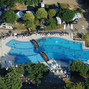 Maistra Vestar Mobile Homes Üdülőpark Rovinj